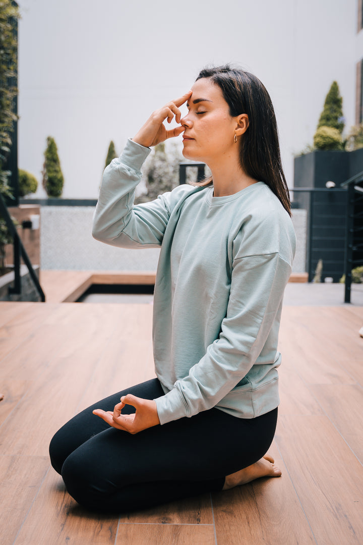 Cotton Clouds Sweatshirt - Light Aquamarine